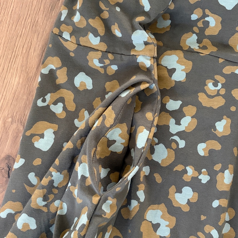 Pact Organic Fit & Flare Midi Dress Leopard Print Green - Picture 8 of 8